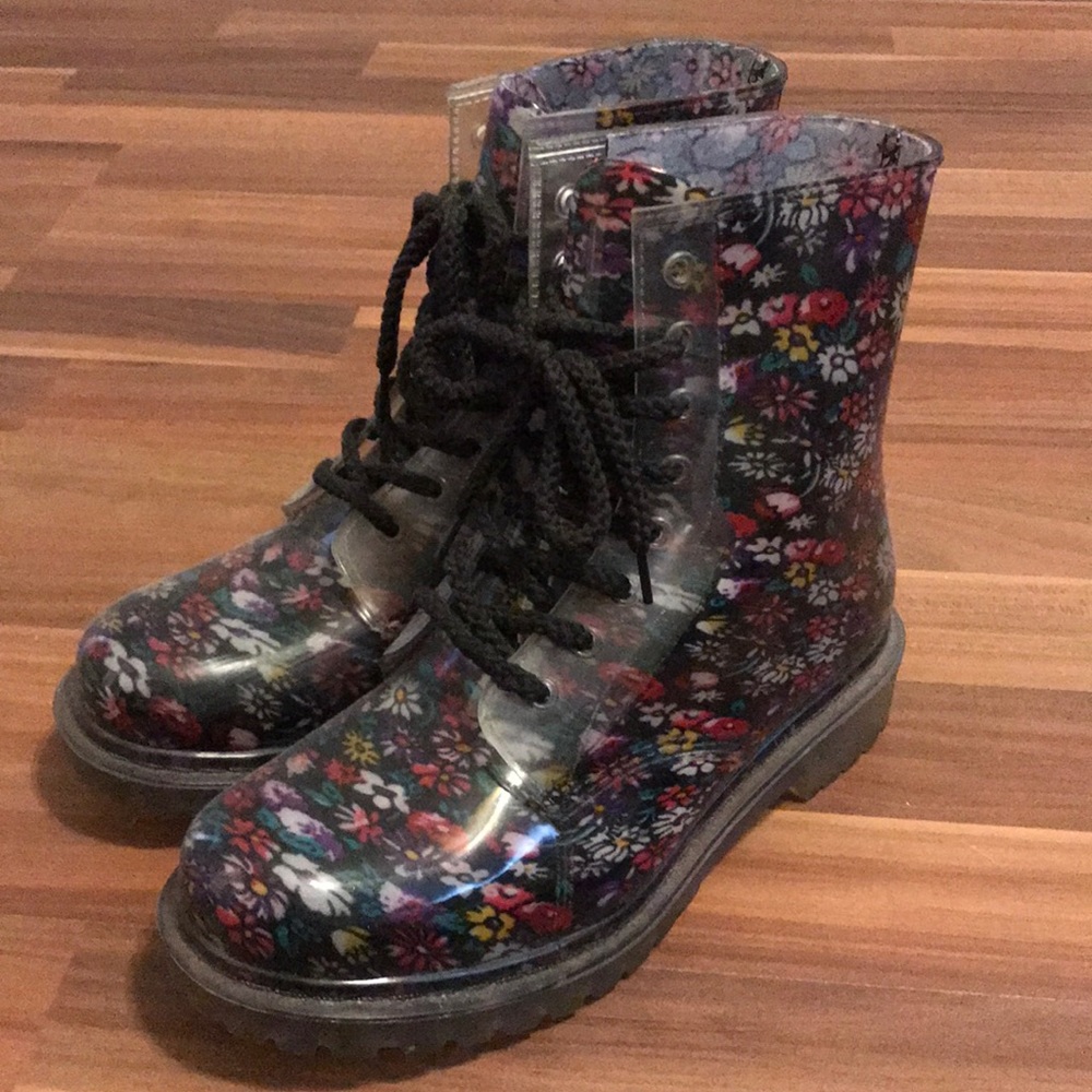Rubber, floral combat boot